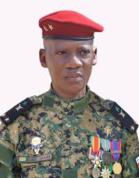 Forces Armées Togolaises : Le Général Allahare sécurise les soldes des militaires